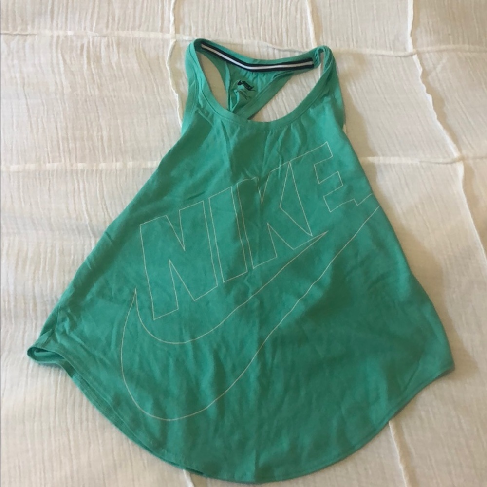Nike workout tank top